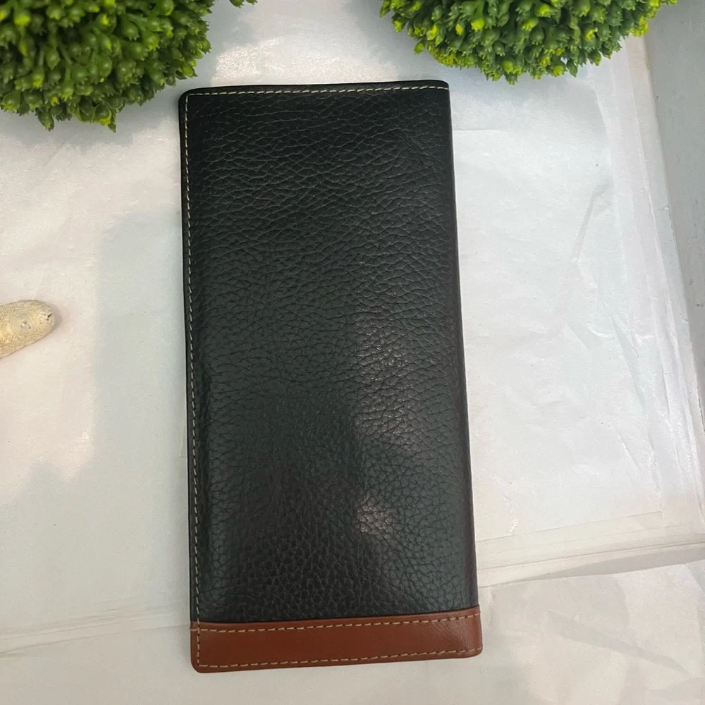 482832 Authentic Dior leather wallet
